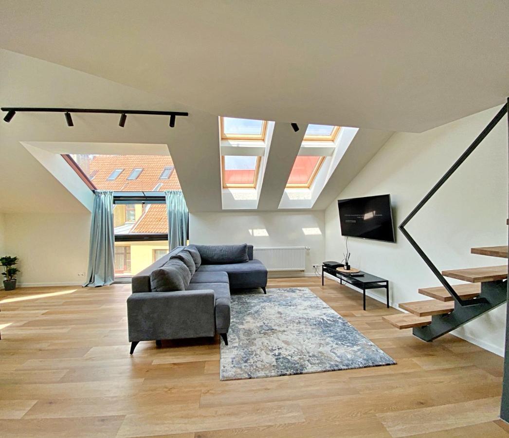 Loft 1 Bd Old Town Apartment By Hostlovers Kaunas Exterior foto